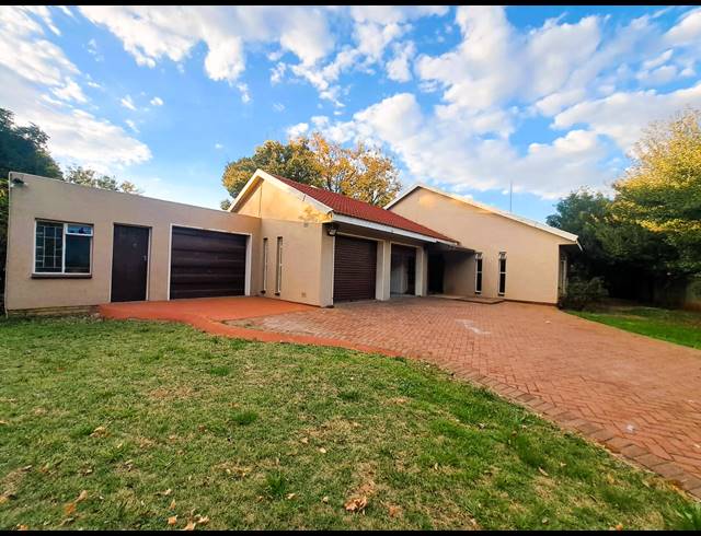 3 BEDROOM HOUSE FOR SALE IN SONLAND PARK